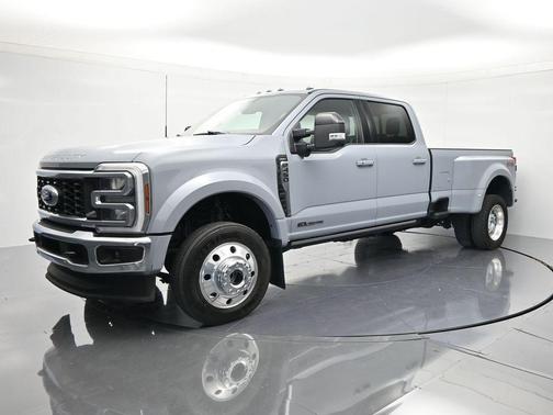 Gray Metallic 2025 Ford F-450 Lariat