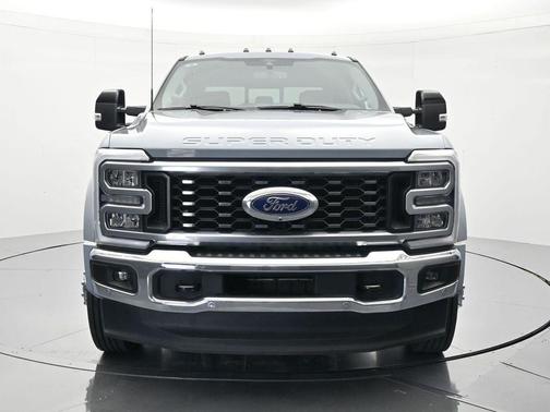 Gray Metallic 2025 Ford F-450 Lariat