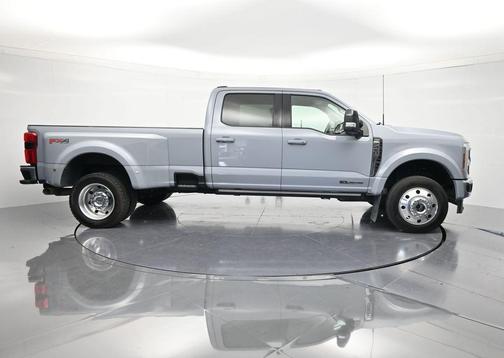 Gray Metallic 2025 Ford F-450 Lariat