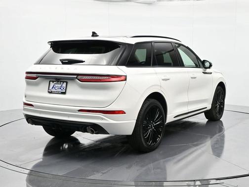 2025 Lincoln Corsair Premiere