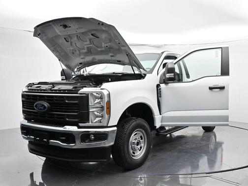 Oxford White 2026 Ford F-250 XL