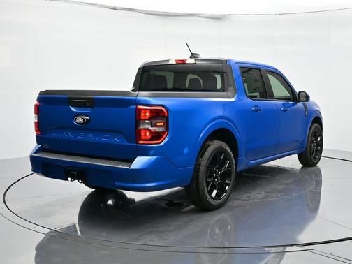 2025 Ford Maverick Lobo Standard