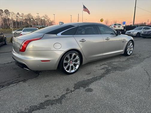 Photo 5 of 51 of 2016 Jaguar XJ XJL Portfolio