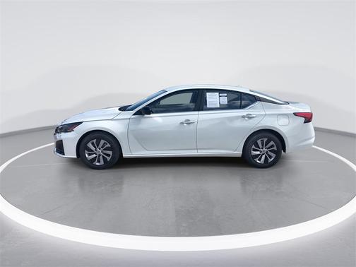 2025 Nissan Altima S