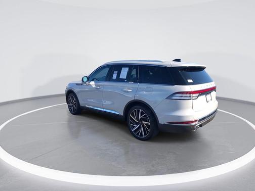 Pearl Metallic 2025 Lincoln Aviator Reserve AWD