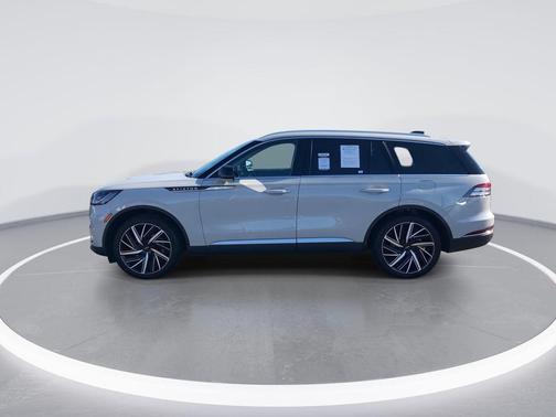 Pearl Metallic 2025 Lincoln Aviator Reserve AWD
