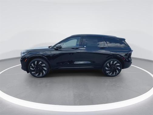 2025 Lincoln Nautilus Reserve