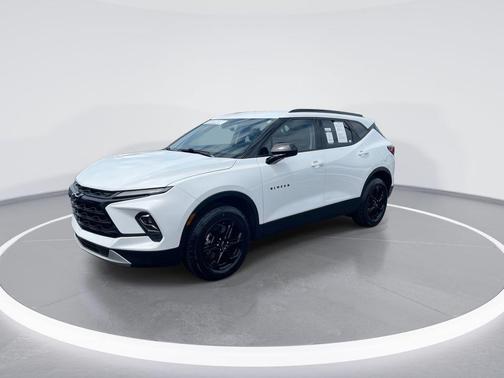 Summit White 2023 Chevrolet Blazer 2LT