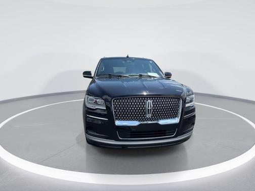 Black Metallic 2022 Lincoln Navigator L Reserve