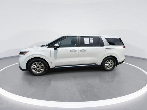 Snow White Pearl 2022 Kia Carnival LXS