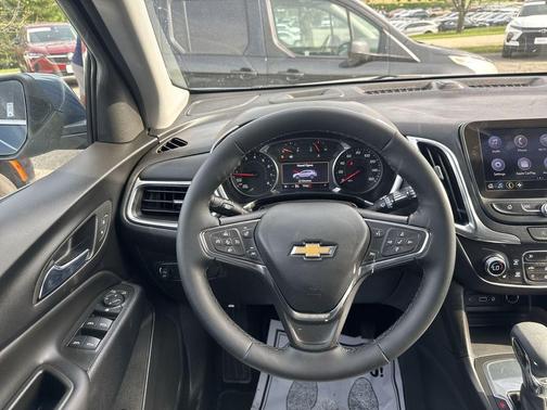 Lakeshore Blue Metallic 2024 Chevrolet Equinox LT