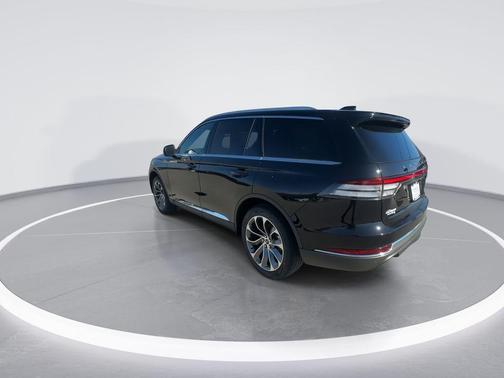 Infinite Black Metallic 2026 Lincoln Aviator Reserve AWD