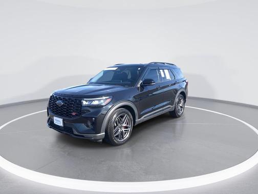 Black Metallic 2025 Ford Explorer ST