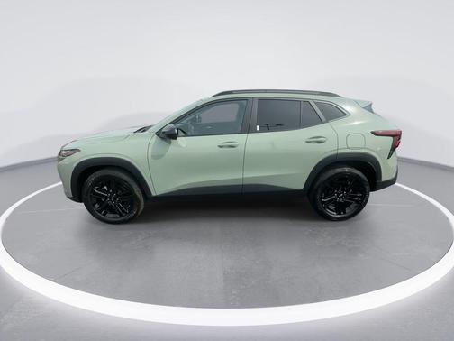 Green 2025 Chevrolet Trax ACTIV