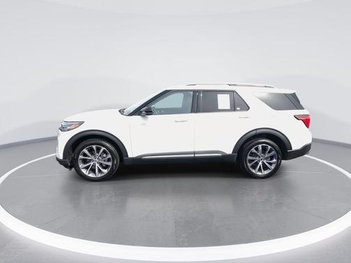 White 2025 Ford Explorer Platinum