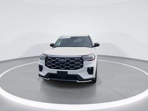 White 2025 Ford Explorer Platinum