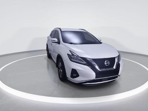 White 2021 Nissan Murano SV