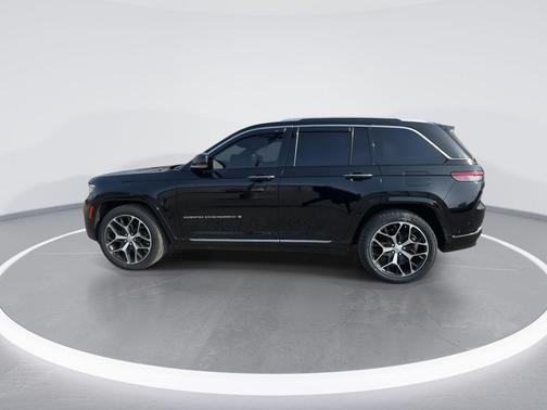 2023 Jeep Grand Cherokee Summit