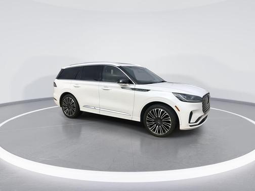 White Metallic 2025 Lincoln Aviator Black Label AWD