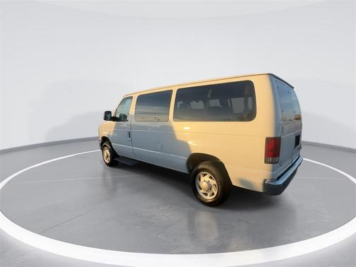 2014 Ford E350 Super Duty XLT