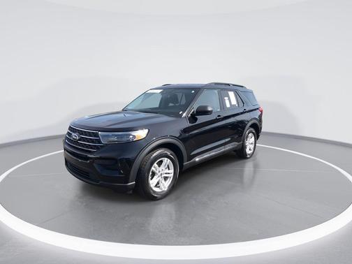 Black Metallic 2022 Ford Explorer XLT