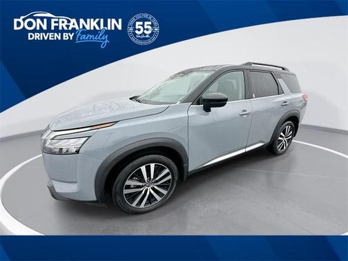 2023 Nissan Pathfinder Platinum