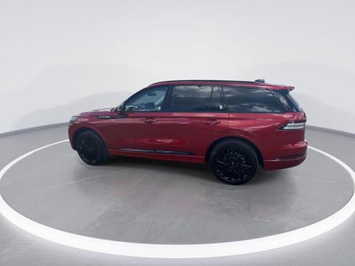 Red Carpet 2026 Lincoln Aviator Reserve AWD