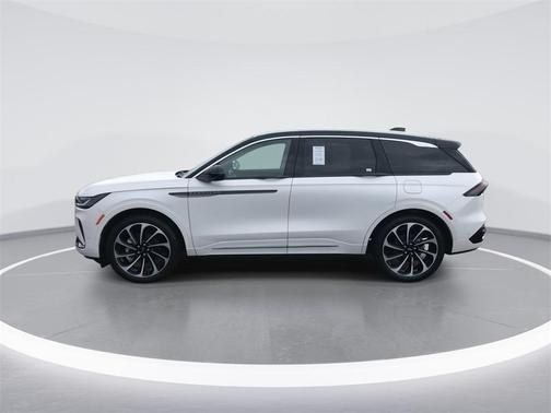 2024 Lincoln Nautilus Black Label