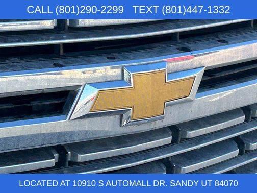 Summit White 2023 Chevrolet Suburban Premier