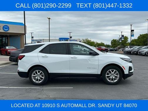 Summit White 2022 Chevrolet Equinox LS