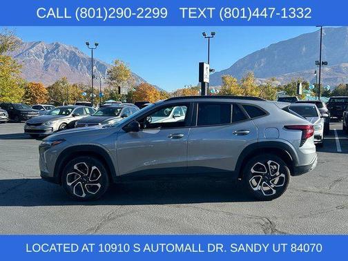 Sterling Gray Metallic 2024 Chevrolet Trax 2RS