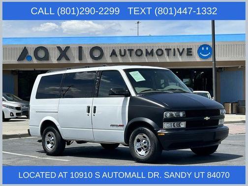 Arctic White 1999 Chevrolet Astro
