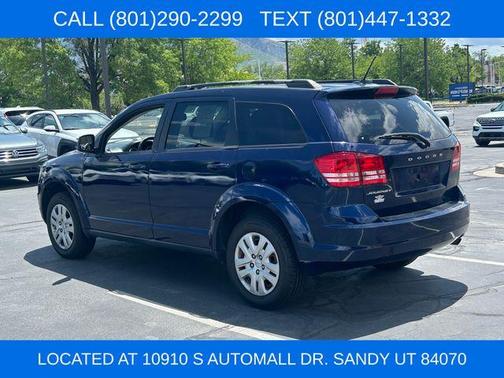 Contusion Blue Pearlcoat 2017 Dodge Journey SE