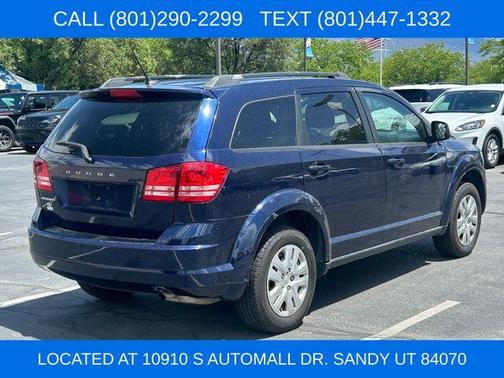 Contusion Blue Pearlcoat 2017 Dodge Journey SE