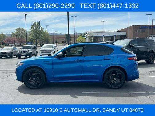 Anodized Blue Metallic 2023 Alfa Romeo Stelvio Ti