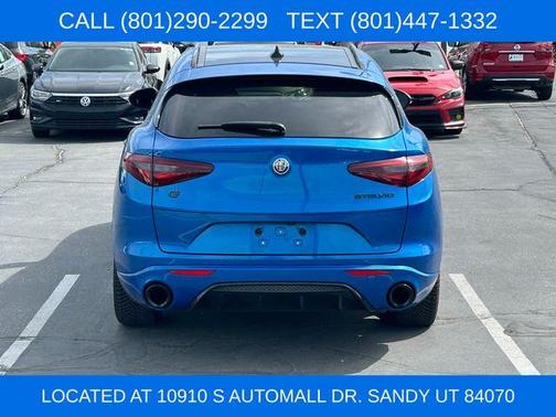 Anodized Blue Metallic 2023 Alfa Romeo Stelvio Ti