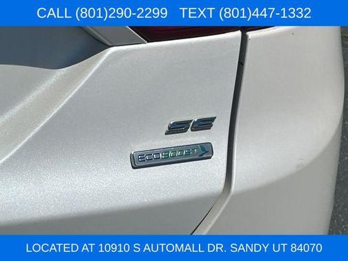 White Platinum Clearcoat Metallic 2015 Ford Fusion SE