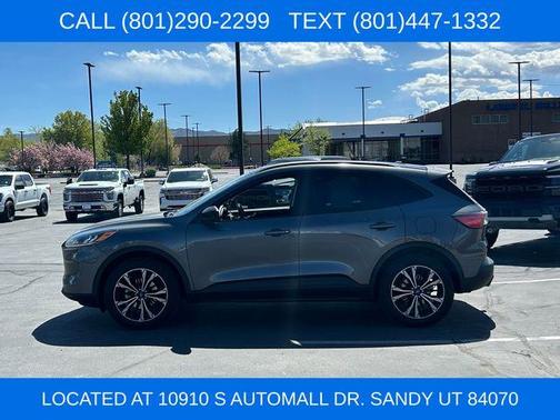 Gray Metallic 2021 Ford Escape SEL