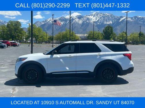 Oxford White 2020 Ford Explorer XLT