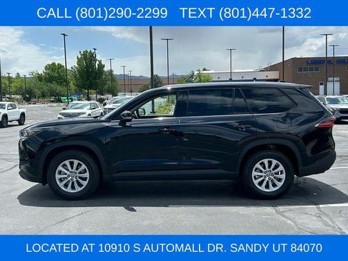 Midnight Black Metallic 2026 Toyota Grand Highlander XLE