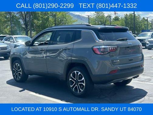 Sting Gray Clearcoat 2022 Jeep Compass Limited