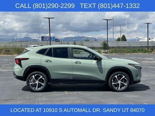 Green 2024 Chevrolet Trax 1RS