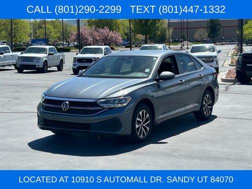 Platinum Gray Metallic 2023 Volkswagen Jetta 1.5T S