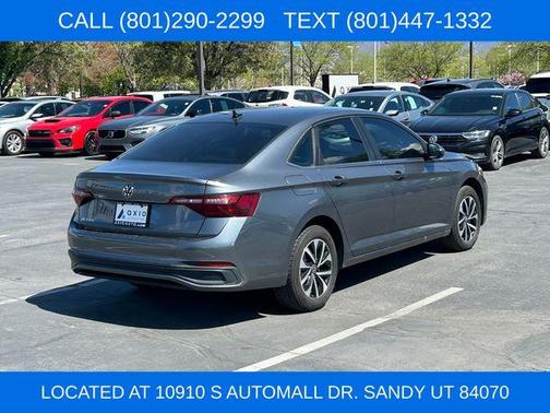 Platinum Gray Metallic 2023 Volkswagen Jetta 1.5T S