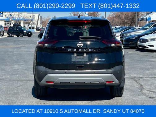 Black 2023 Nissan Rogue SV