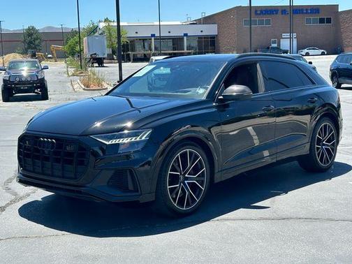 Mythos Black Metallic 2023 Audi SQ8 4.0T Prestige