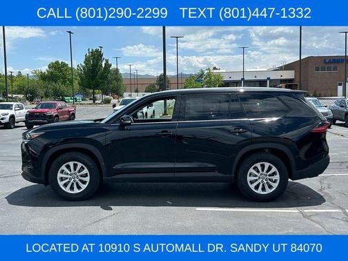 Midnight Black Metallic 2025 Toyota Grand Highlander XLE