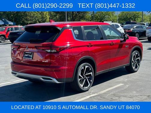 Diamond 2025 Mitsubishi Outlander PHEV SE
