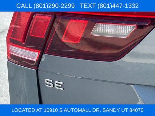 Platinum Gray Metallic 2022 Volkswagen Tiguan 2.0T SE