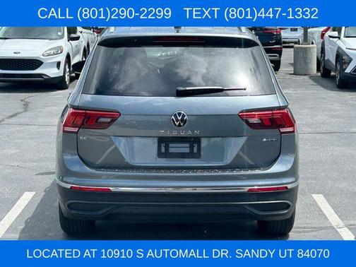 Platinum Gray Metallic 2022 Volkswagen Tiguan 2.0T SE